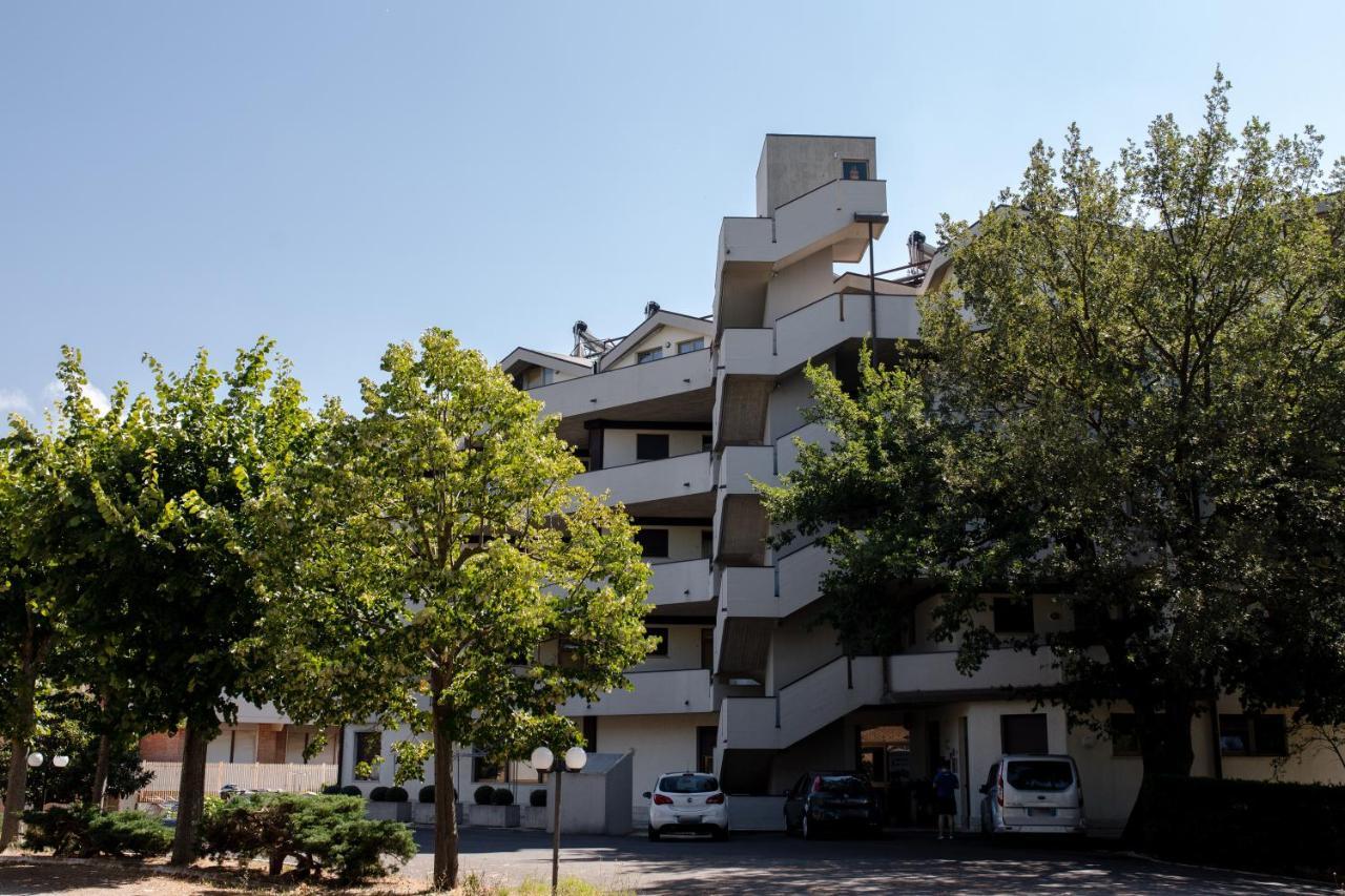 Il Gabbiano Residence Кьянчано-Терме Экстерьер фото