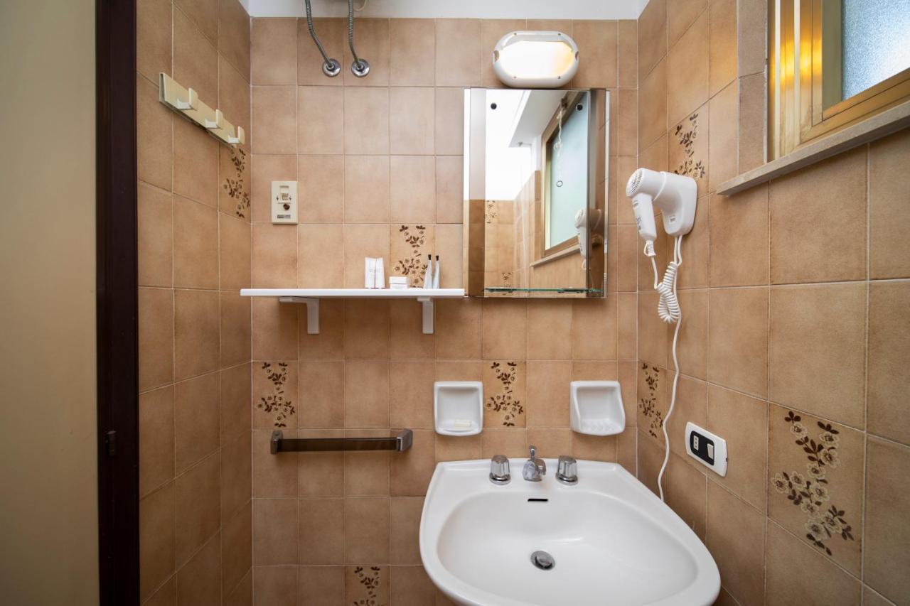 Il Gabbiano Residence Кьянчано-Терме Экстерьер фото